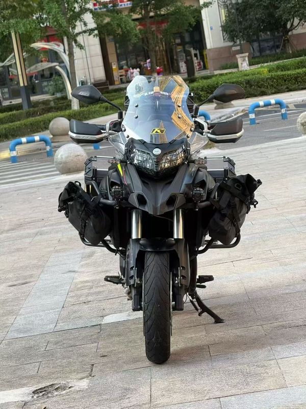 二手贝纳利金鹏 TRK502