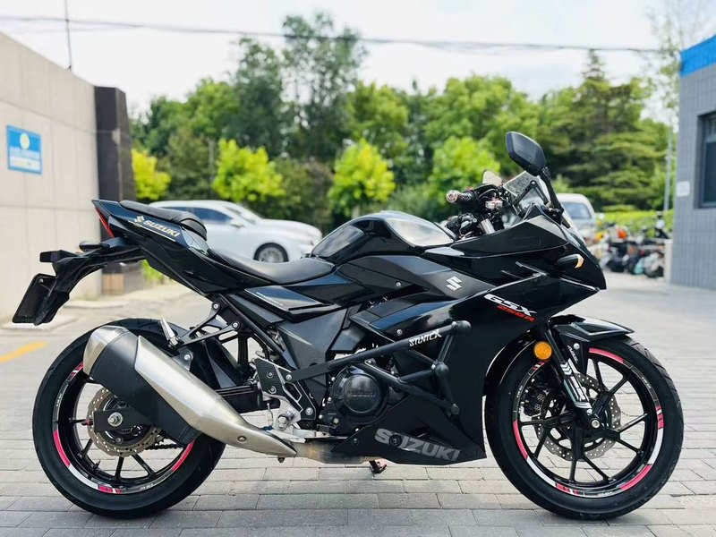 二手豪爵铃木GSX250R