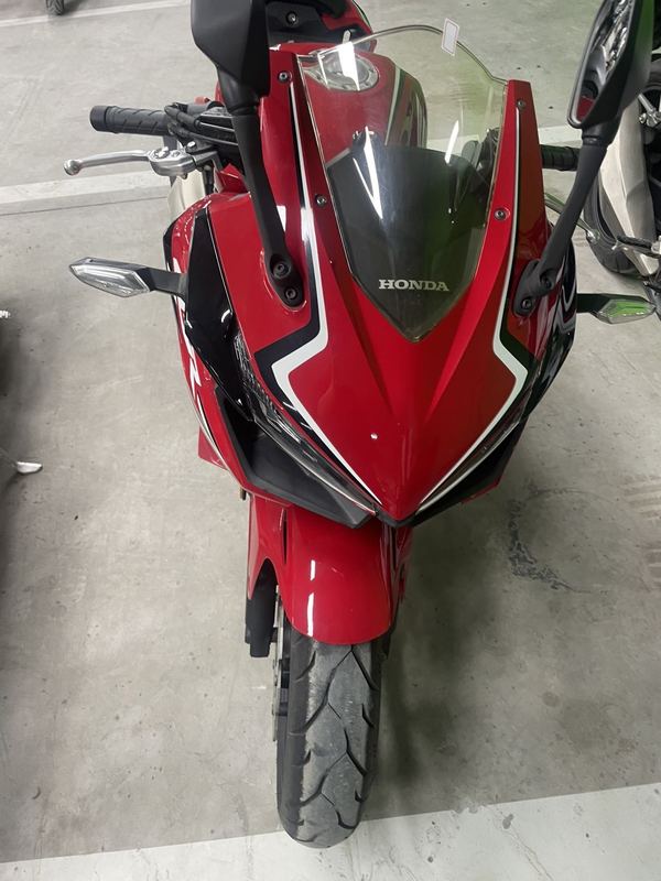 二手本田CBR400R