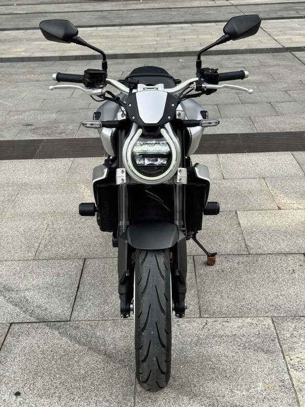 二手本田CB1000R