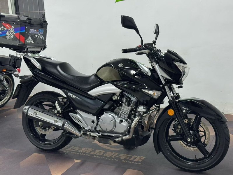 二手豪爵铃木骊驰 GW250