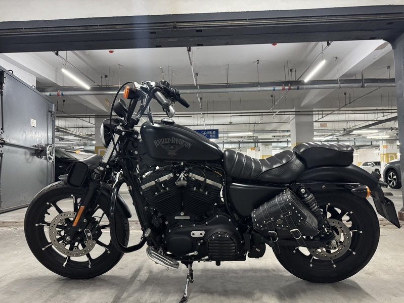 二手哈雷戴维森Iron883 硬汉