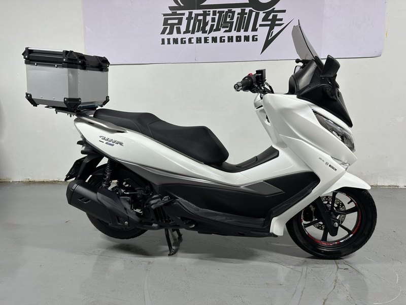 二手豪爵UHR150
