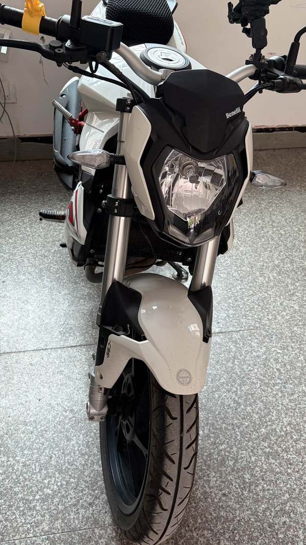 二手贝纳利红宝龙 TNT150i