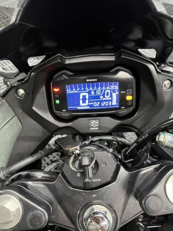 二手豪爵铃木GSX250R