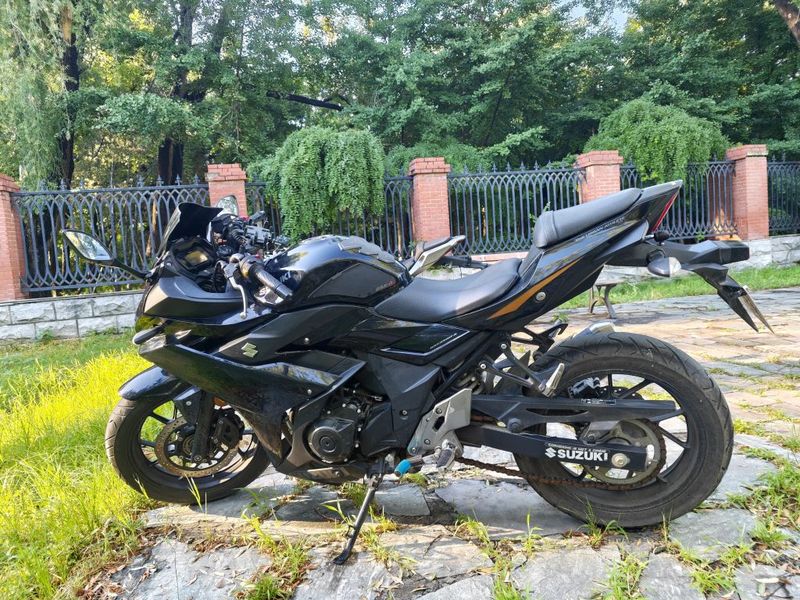二手豪爵铃木GSX250R