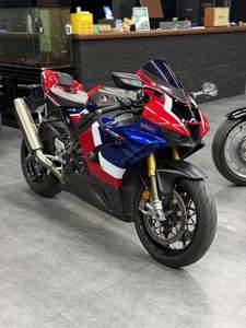 二手本田CBR 1000 RR-R