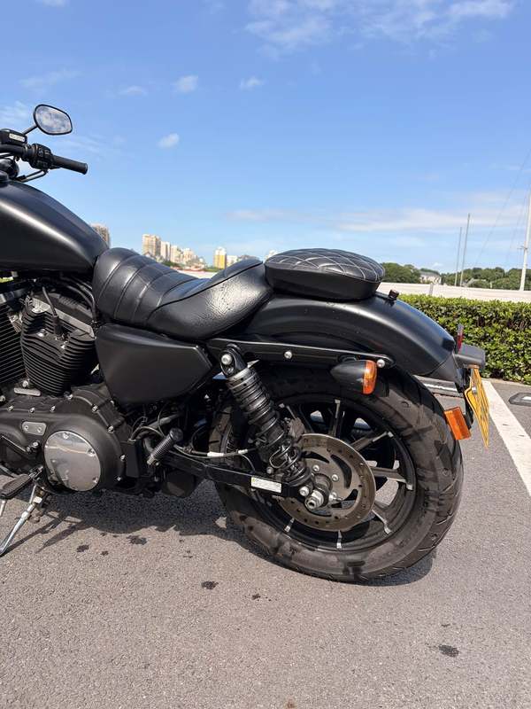 二手哈雷戴维森Iron883 硬汉