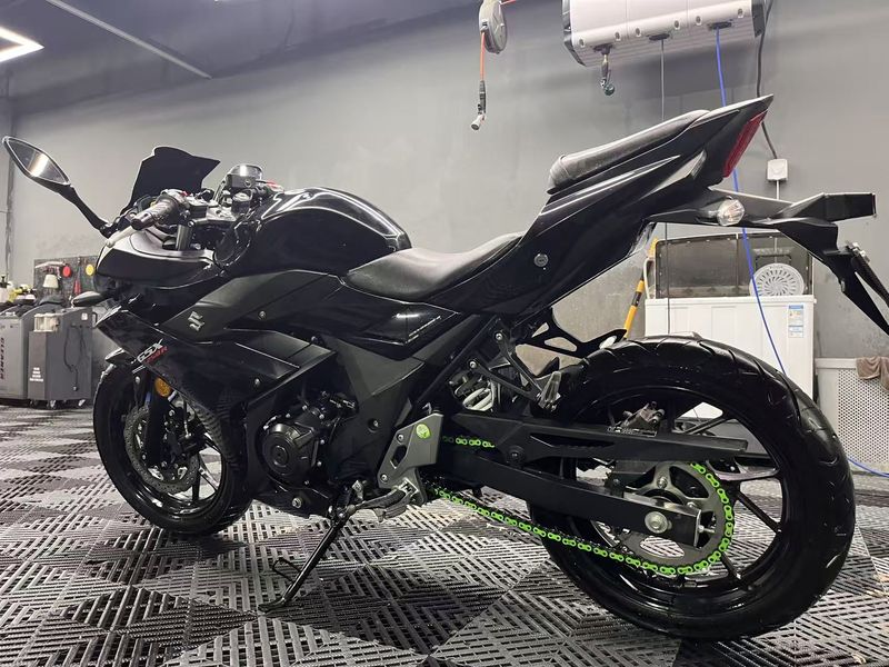 二手豪爵铃木GSX250R