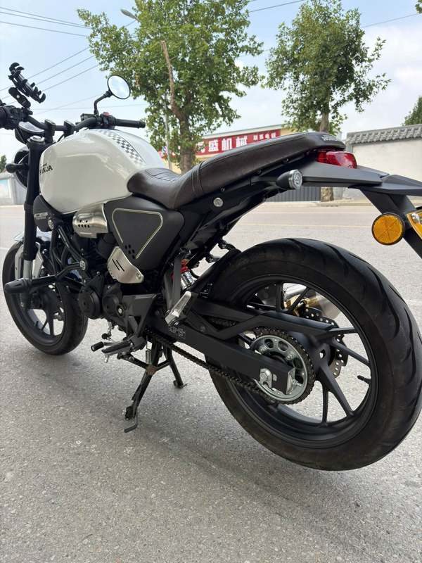 二手五羊本田鸷道 CB190SS