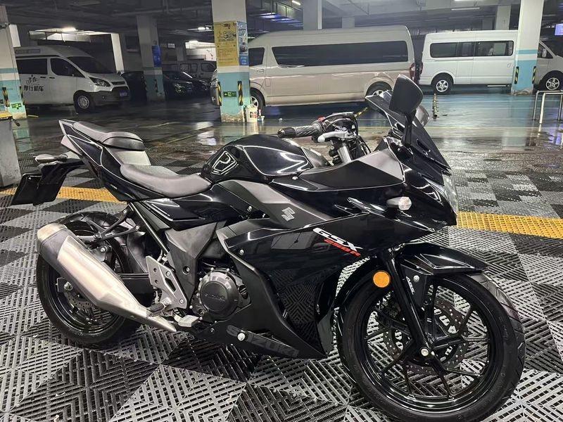 二手豪爵铃木GSX250R