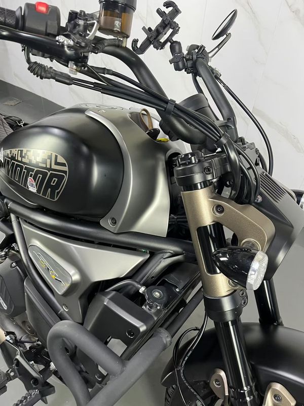 二手QJMOTOR闪700