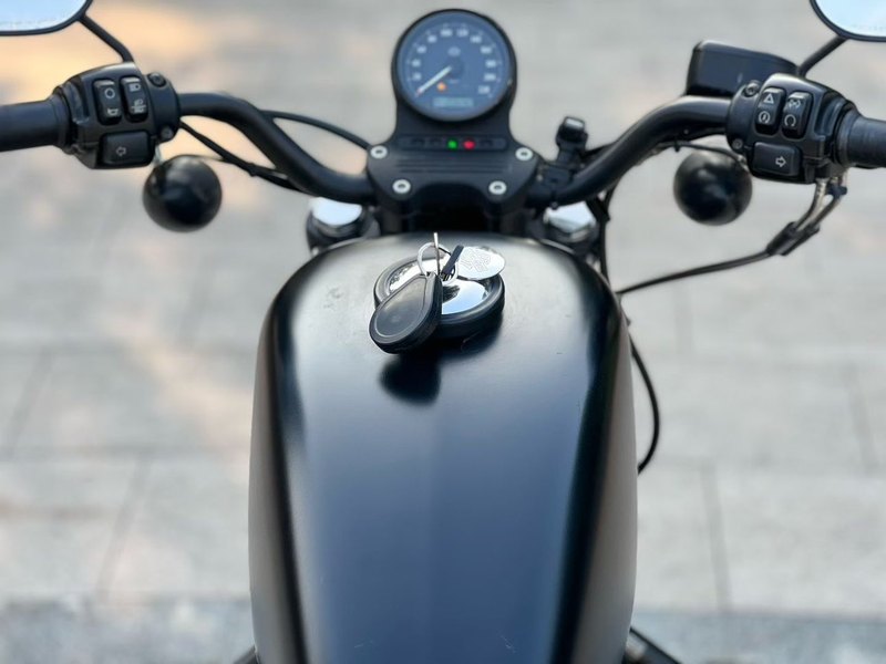 二手哈雷戴维森Iron883 硬汉