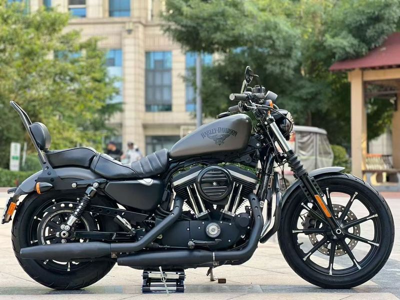 二手哈雷戴维森Iron883 硬汉