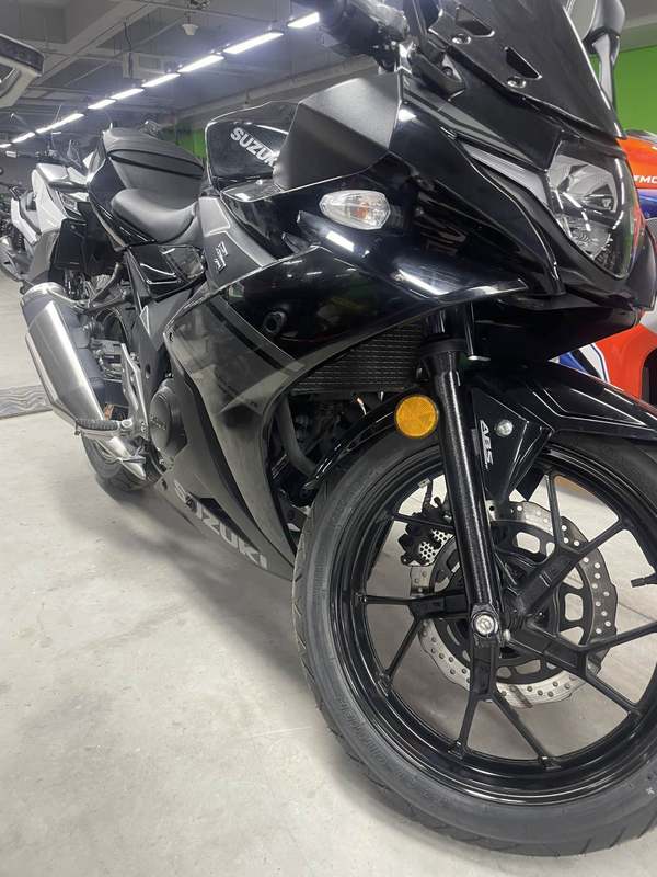 二手豪爵铃木GSX250R