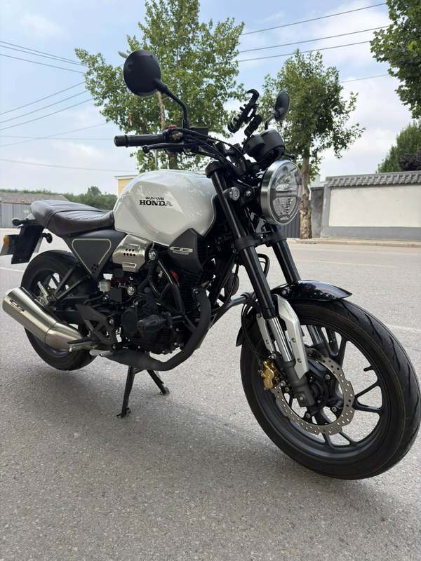 二手五羊本田鸷道 CB190SS