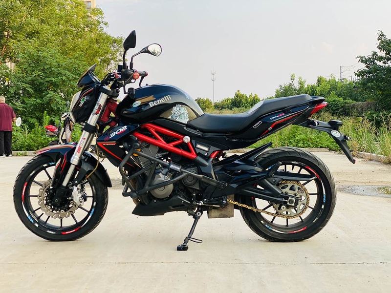 二手贝纳利蓝宝龙 BN302S
