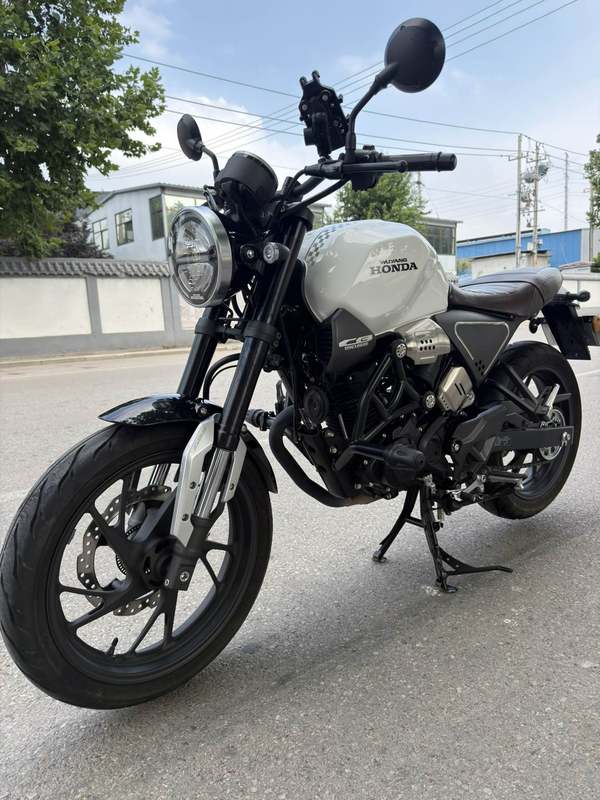 二手五羊本田鸷道 CB190SS