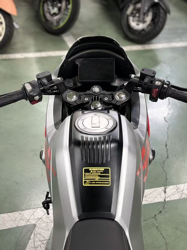 二手QJMOTOR小飞侠