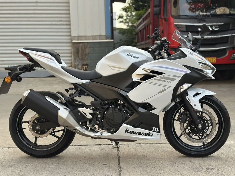 二手川崎Ninja 400