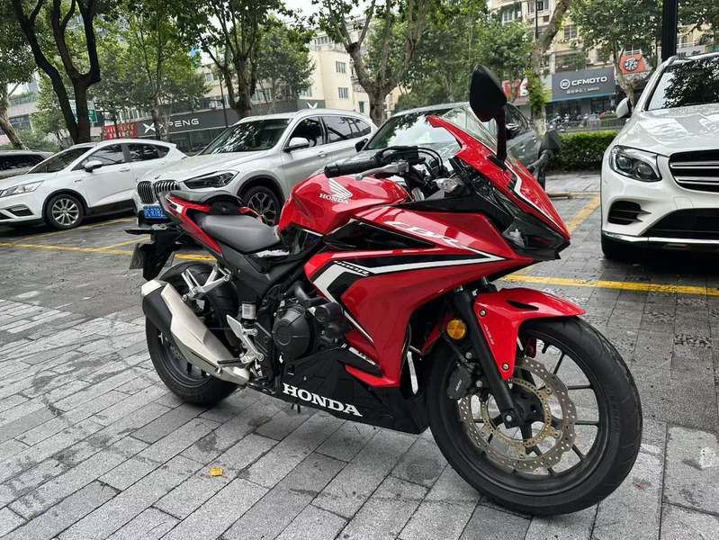 二手本田CBR400R