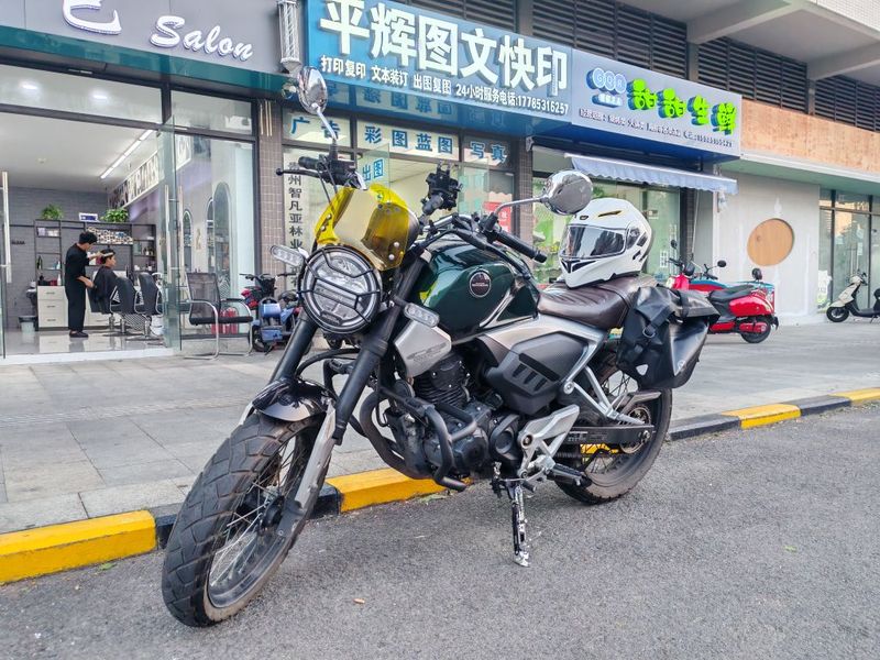二手五羊本田鸷道 CB190SS