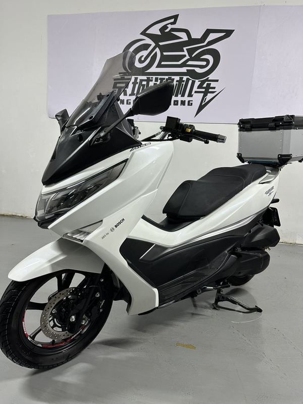 二手豪爵UHR150