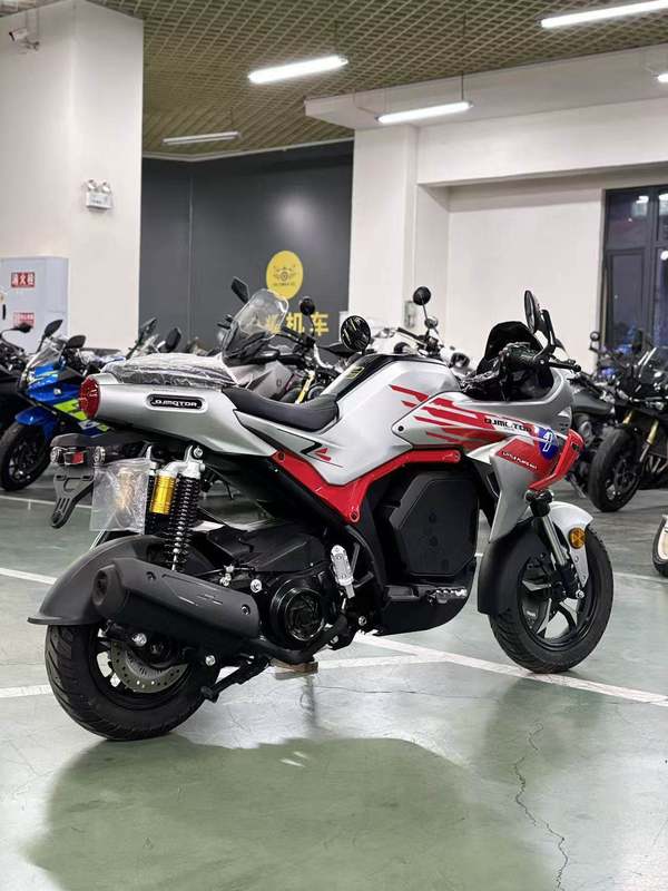 二手QJMOTOR小飞侠