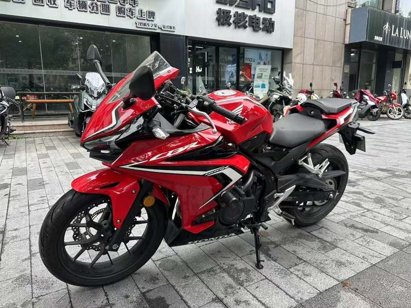 二手本田CBR400R