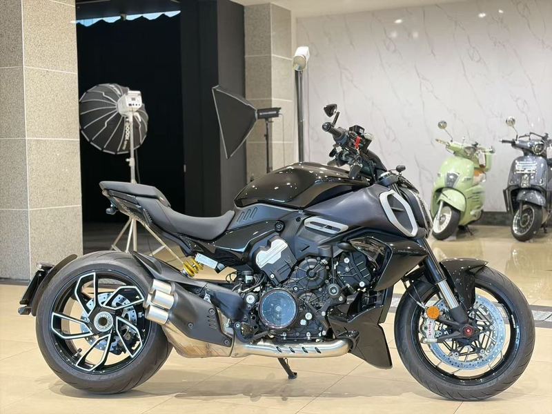 二手杜卡迪Diavel V4