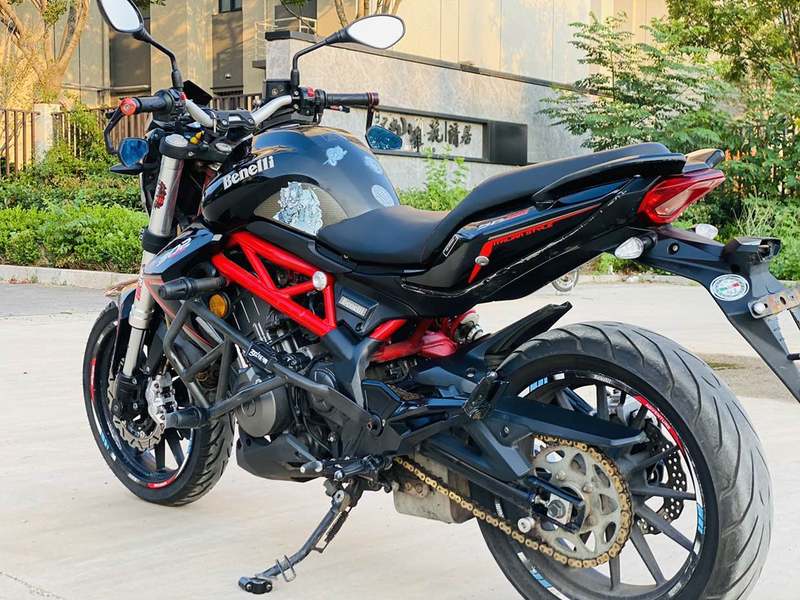 二手贝纳利蓝宝龙 BN302S