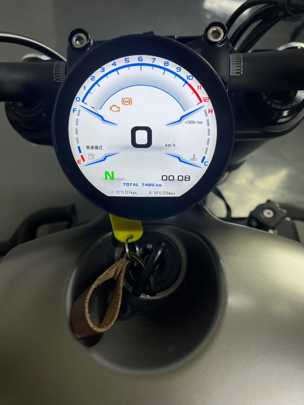 二手QJMOTOR闪700