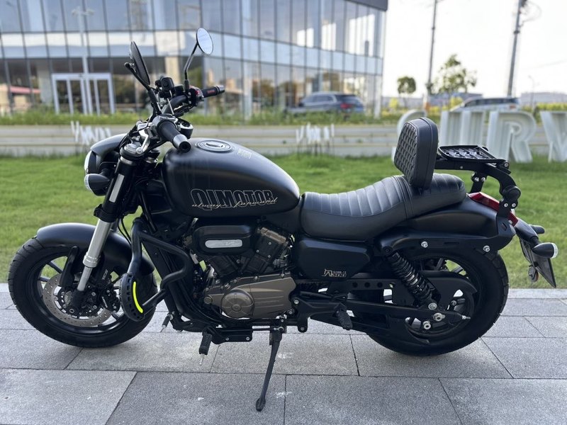 二手QJMOTOR闪300