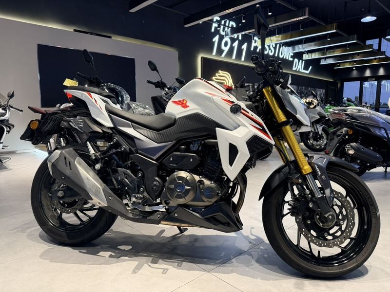二手豪爵DR300