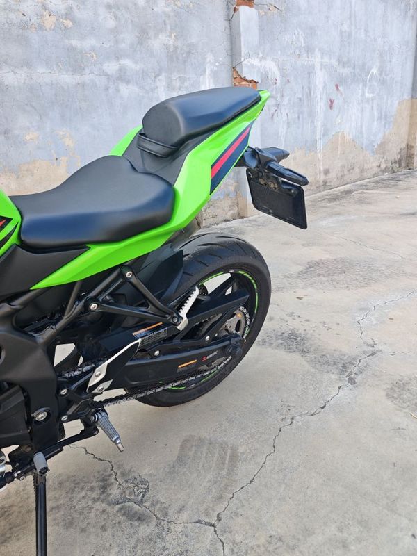 二手川崎ZX-4R