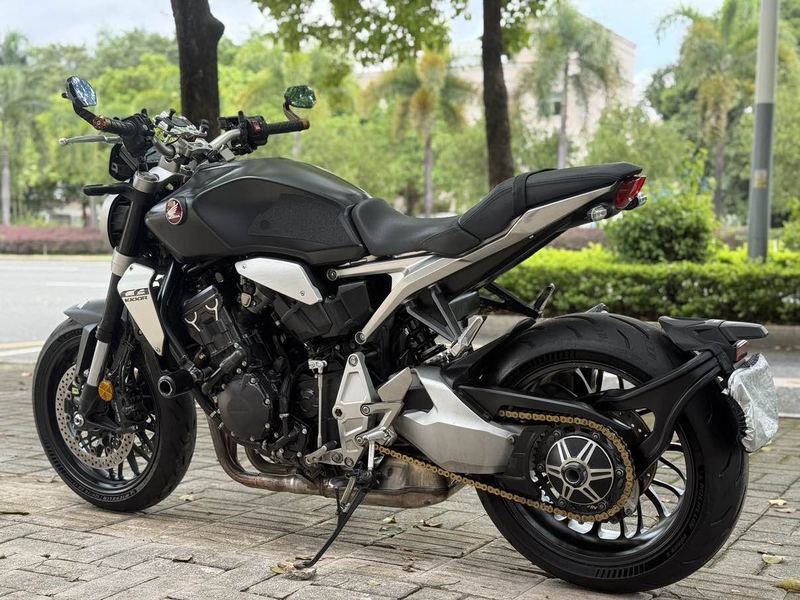 二手本田CB1000R