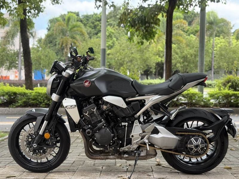 二手本田CB1000R
