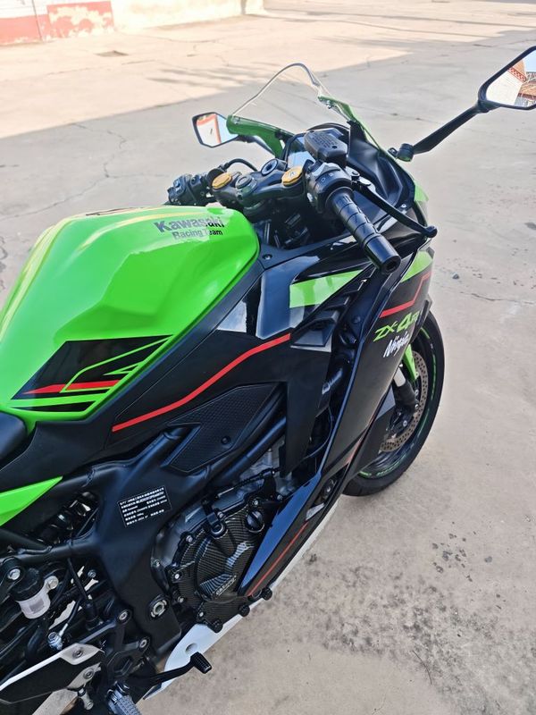 二手川崎ZX-4R