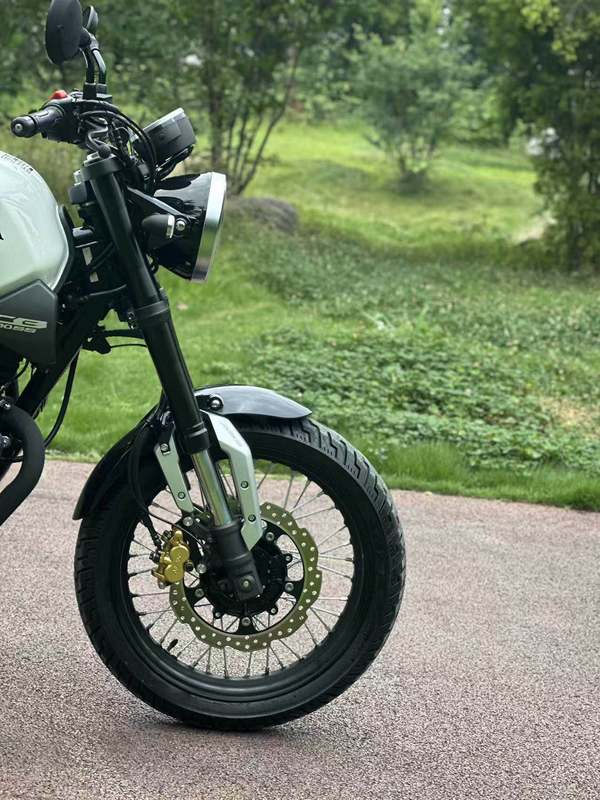 二手五羊本田鸷道 CB190SS