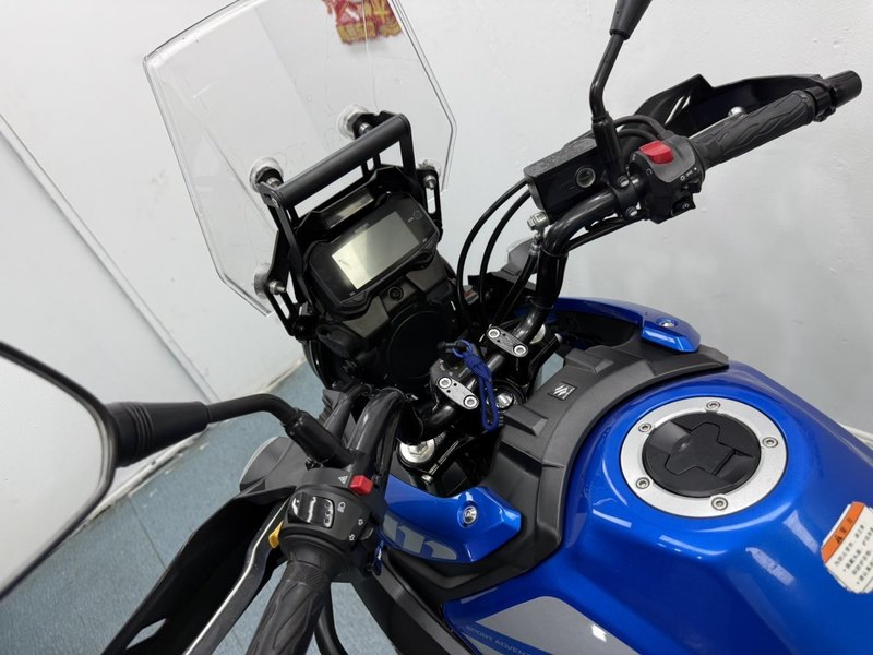 二手豪爵铃木DL250