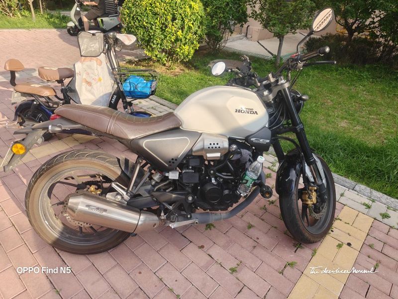 二手五羊本田鸷道 CB190SS