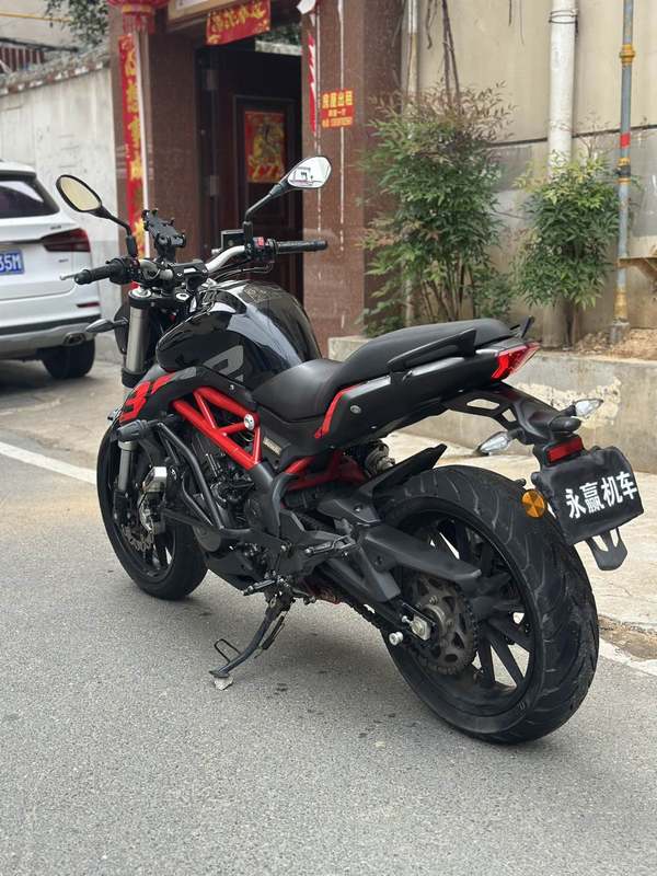 二手贝纳利蓝宝龙 BN302S