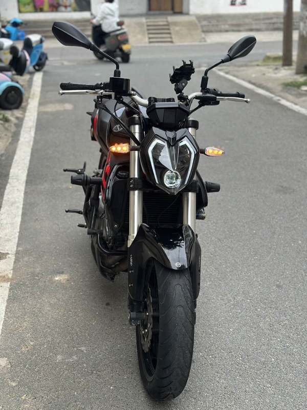 二手贝纳利蓝宝龙 BN302S
