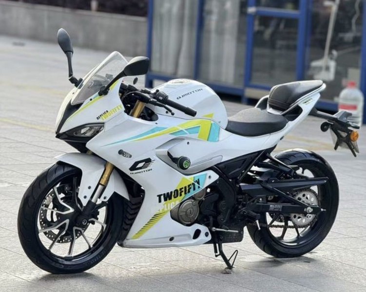 二手QJMOTOR赛250