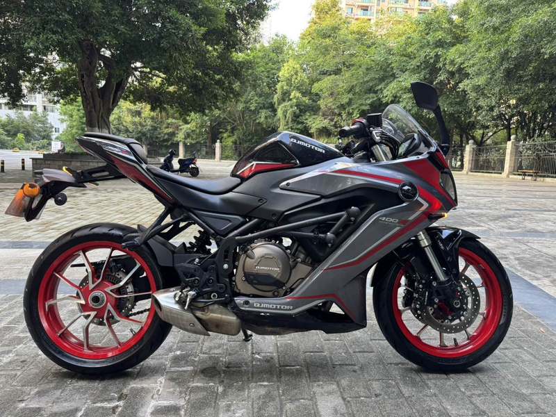 二手QJMOTOR赛400
