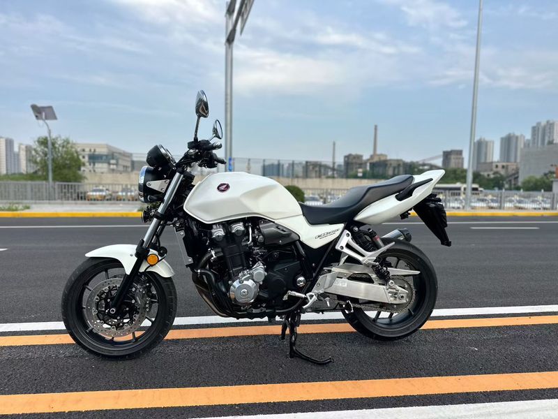 二手本田CB1300 Super Four