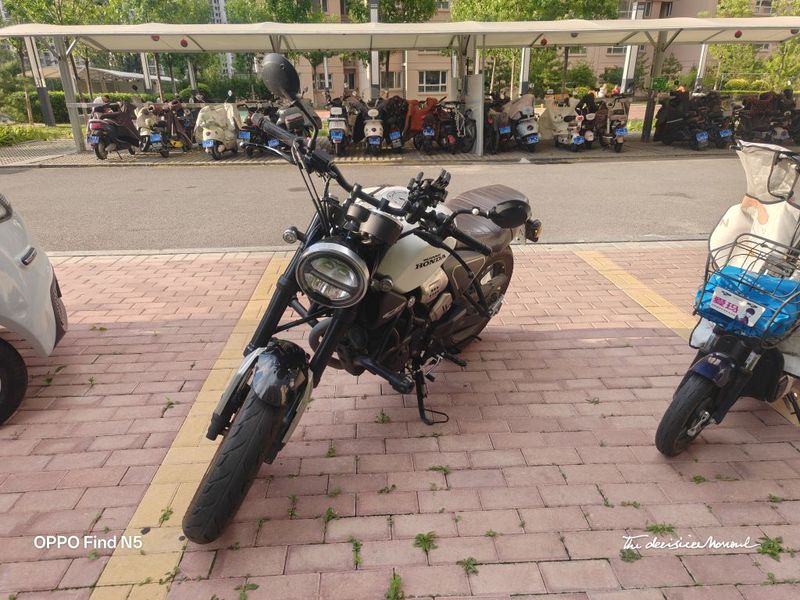 二手五羊本田鸷道 CB190SS