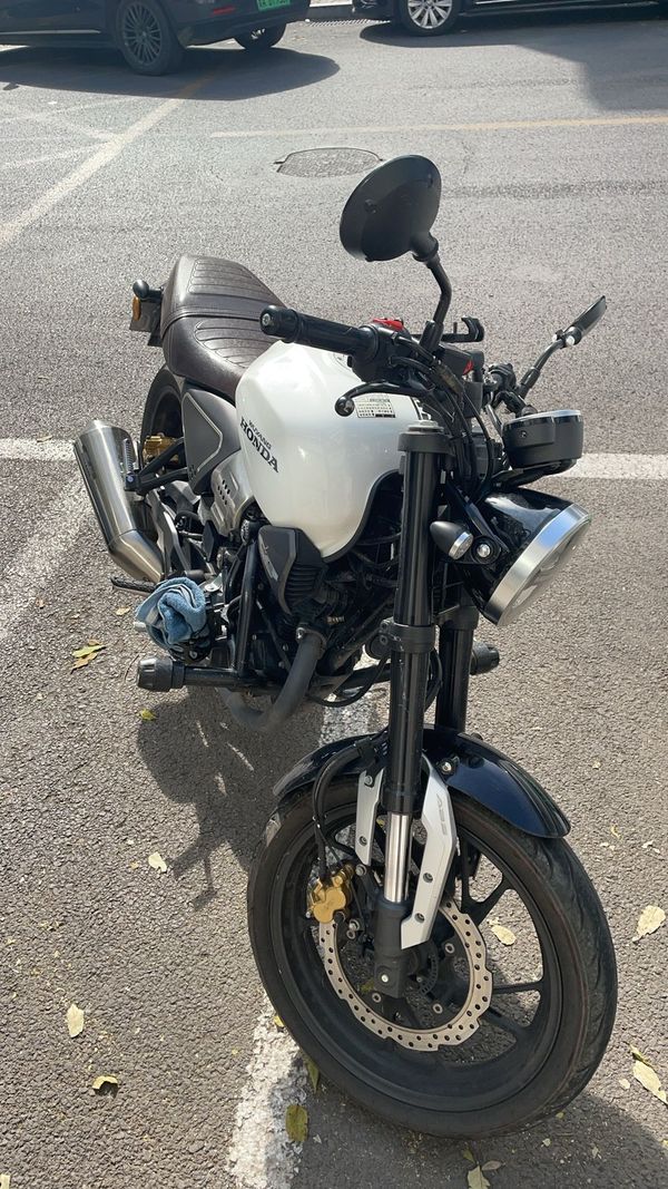 二手五羊本田鸷道 CB190SS