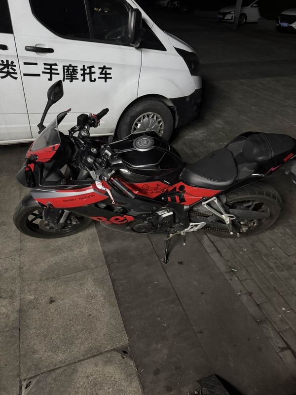 二手贝纳利龙卷风 Tornado 302R