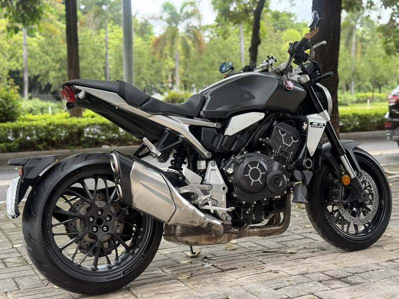 二手本田CB1000R